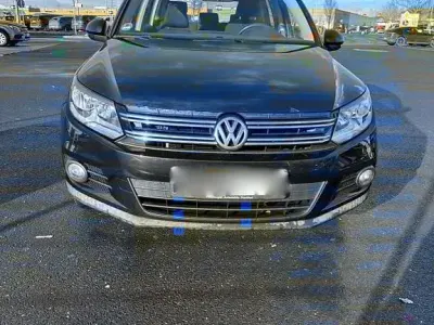 Gebraucht VW Tiguan Trendline 122 PS (89 kW) 2012 Schwarz SUV