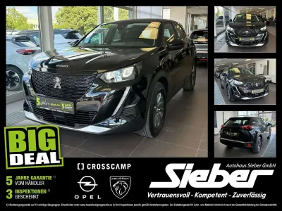 Gebraucht Peugeot e-2008 Active 100 kW (136 PS) 2022 Schwarz SUV