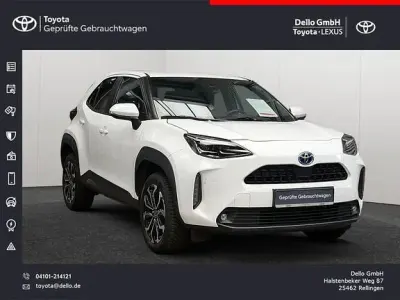 Gebraucht Toyota Yaris Hybrid Connect Style 116 PS (85 kW) 2022 Schneeweiß