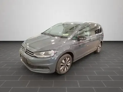 Gebraucht VW Touran 150 PS (110 kW) 2025 Delfingrau metallic (metallic) Van / Kleinbus
