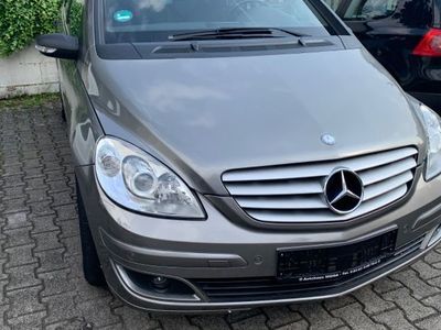Mercedes B150