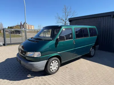 Gebraucht VW Multivan 102 PS (75 kW) 1998 Grün Van / Kleinbus