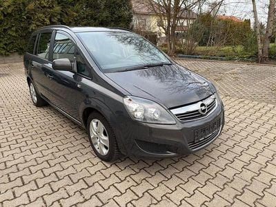 Gebraucht Opel Zafira Family 120 PS (88 kW) 2014 Grau Van / Kleinbus