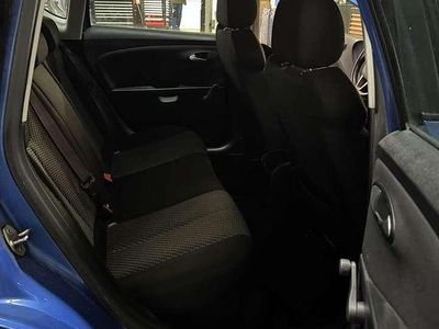 Blau Gebraucht 2010 Seat Leon Reference Limousine | 4.800 € (Etwas zu teuer)