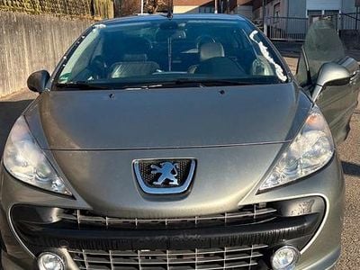 Silber Gebraucht 2008 Peugeot 207 CC Roland Garros Cabrio | 4.500 € (Fairer Preis)