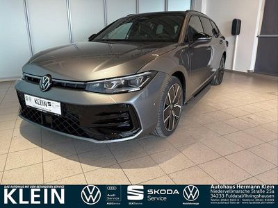 Nuova VW Passat R-line 177 CV (130 kW) 2026 Grigio Station wagon
