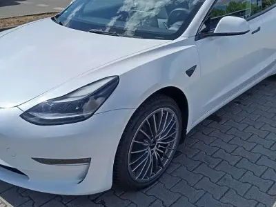 Gebraucht Tesla Model 3 Long Range RWD 208 kW (283 PS) 2023 Weiß Limousine