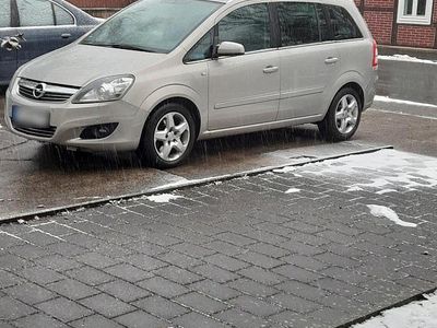 Gebraucht Opel Zafira 150 PS (110 kW) 2008 Silber Van / Kleinbus
