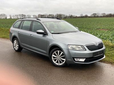Grau Gebraucht 2014 Skoda Octavia Ambition Kombi | 7.400 € (Fairer Preis)