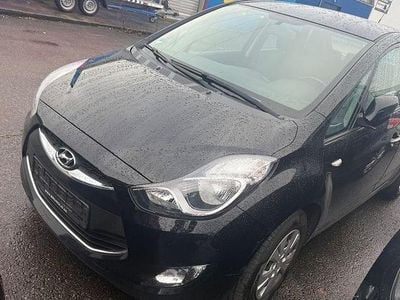 Phantom black Gebraucht 2015 Hyundai ix20 Edition Kleinwagen | 8.999 € (Fairer Preis)