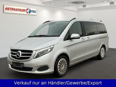 Mercedes V220