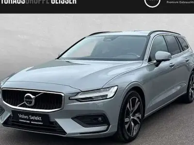 Begagnad Volvo V60 Core 197 HK (144 kW) 2025 Grå Kombi