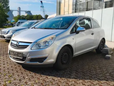 Gebraucht Opel Corsa Selection 69 PS (50 kW) 2010 Silber Kleinwagen