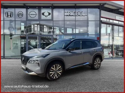 Neu Nissan X-Trail Tekna+ 213 PS (156 kW) 2026 Grau SUV