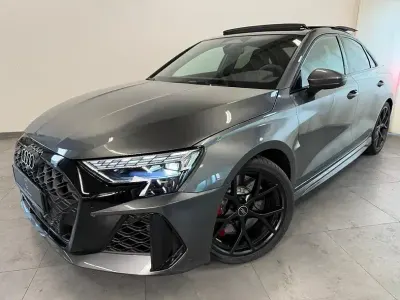 Neu Audi RS3 Ambiente 400 PS (294 kW) 2026 Daytonagrau perleffekt Limousine