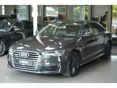 Gebraucht Audi A6 Sport 218 PS (160 kW) 2015 Grau Limousine