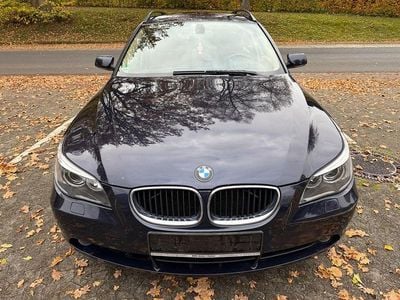 Gebraucht BMW 530 Sport Line 258 PS (189 kW) 2005 Blau Kombi