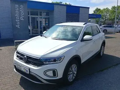 Usata VW T-Roc Life 116 CV (85 kW) 2024 Bianco SUV