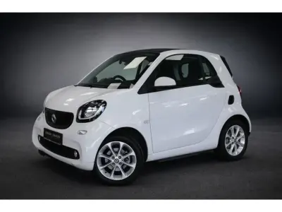 Używany Smart ForTwo Electric Drive Passion 60 kW (82 KM) 2019 Biały Coupe
