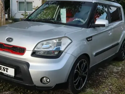 Gebraucht Kia Soul 126 PS (92 kW) 2009 Silber SUV