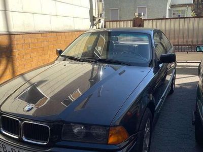 Gebraucht BMW 318 140 PS (102 kW) 1992 Schwarz Coupé