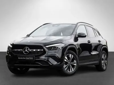 Gebraucht Mercedes GLA200 Progressive 150 PS (110 kW) 2024 Metalliclack kosmosschwarz SUV