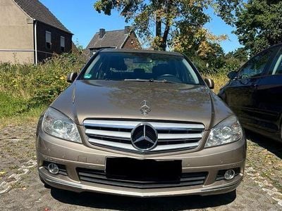 Mercedes 220