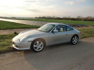 Usata Porsche 911 Carrera 320 CV (235 kW) 2004 Argento Coupé
