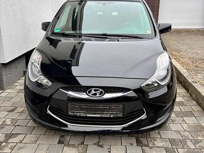 Gebraucht Hyundai ix20 90 PS (66 kW) 2014 Schwarz Kleinwagen