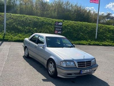 Second-hand Mercedes C180 Classic 122 CP (89 kW) 1999 Argintiu Berlinǎ