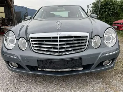 Gebraucht Mercedes E320 Elegance 224 PS (164 kW) 2006 Graugrün Limousine