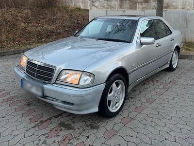 Second-hand Mercedes C230 194 CP (142 kW) 1998 Argintiu Berlinǎ