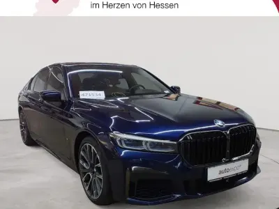 Gebraucht BMW 750 M Sport 532 PS (391 kW) 2022 Blau Limousine