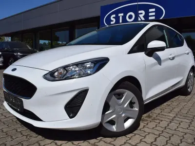Gebraucht Ford Fiesta Trend 101 PS (74 kW) 2018 Frostweiß Kleinwagen