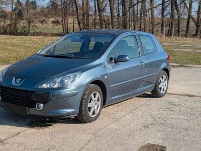 Gebraucht Peugeot 307 Tendance 109 PS (80 kW) 2006 Grau Limousine