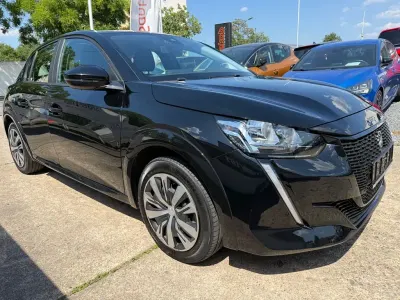 Gebraucht Peugeot 208 Active 100 kW (136 PS) 2022 Schwarz Kleinwagen
