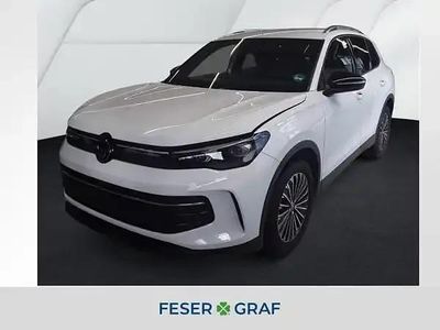 Pure white Gebraucht 2025 VW Tiguan SUV | 34.740 € (Guter Preis)