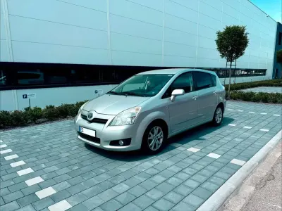 Gebraucht Toyota Corolla Verso 136 PS (100 kW) 2009 Silber Van / Kleinbus