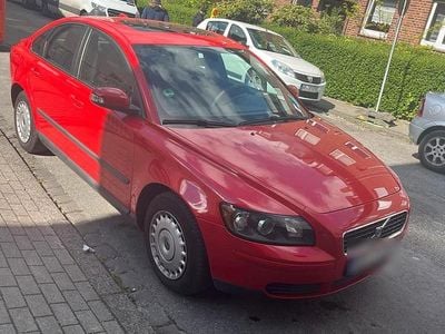 Second-hand Volvo S40 110 CP (80 kW) 2006 Roșu Berlinǎ