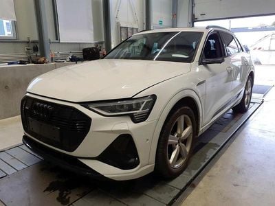 Usata Audi e-tron Black Edition 230 kW (313 CV) 2022 Bianco SUV