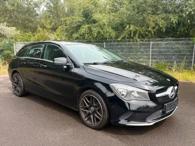 Gebraucht Mercedes CLA220 Shooting Brake 177 PS (130 kW) 2017 Schwarz Kombi