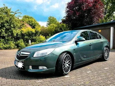 Gebraucht Opel Insignia Innovation 260 PS (191 kW) 2009 Grün Limousine