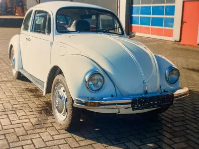 Używany VW Käfer 34 KM (25 kW) 1983 Biały Sedan/Limuzyna