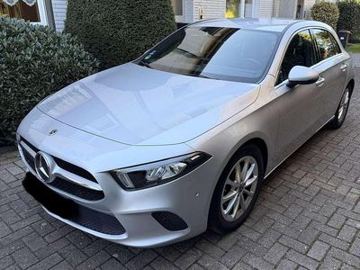 Gebraucht Mercedes A200 163 PS (119 kW) 2022 Silber Limousine