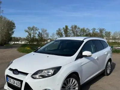 Gebraucht Ford Focus Titanium 150 PS (110 kW) 2014 Weiß Limousine