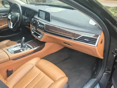 Gebraucht BMW 730 265 PS (194 kW) 2015 Grau Limousine