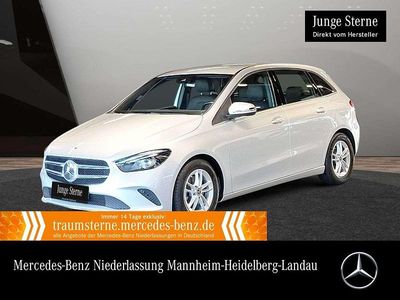 Gebraucht Mercedes B180 Business 116 PS (85 kW) 2021 Silber Van / Kleinbus