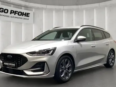 Gebraucht Ford Focus ST-Line X 155 PS (114 kW) 2024 Moondust silver metallic Kombi