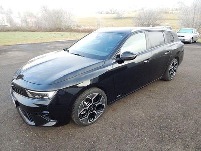 Schwarz Gebraucht 2024 Opel Astra Ultimate Kombi | 24.990 € (Etwas zu teuer)