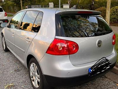 Gebraucht VW Golf V Comfortline 140 PS (102 kW) 2007 Silber Limousine